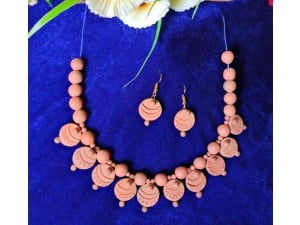 Latest Peacock Eye Terracotta Clay Necklace Set
