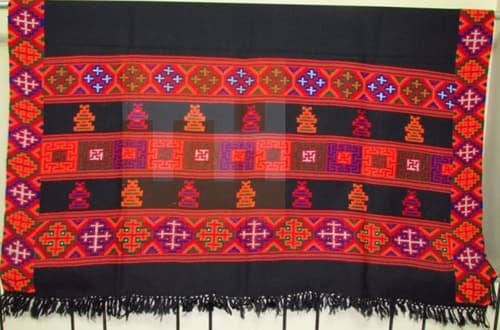 kinnauri shawls indian handloom | handloom weavers