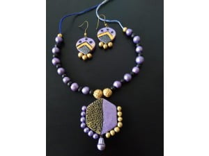 Hexagon Purple Clay Neckset