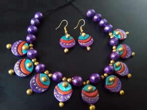 Latest Peacock Eye Terracotta Clay Necklace Set