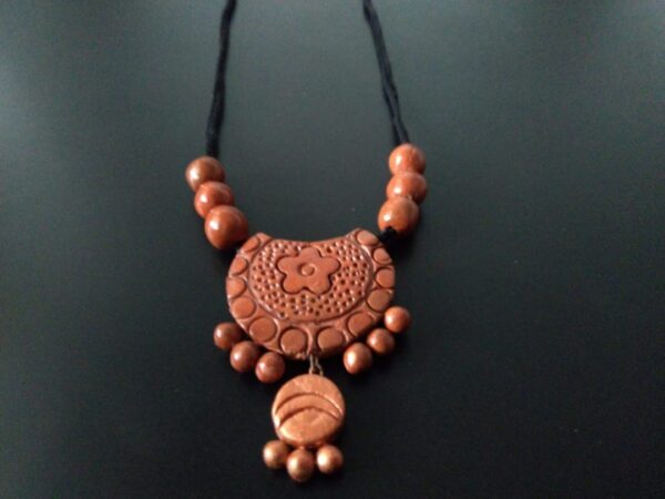 Elegant Tribal Terracotta Necklace |